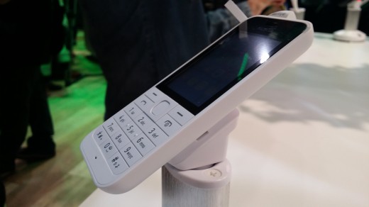 Asha220 520x292 photo Asha220 520x292 Nokia launches Asha 220 ultra affordable and Asha 230 feature phones, priced from €29