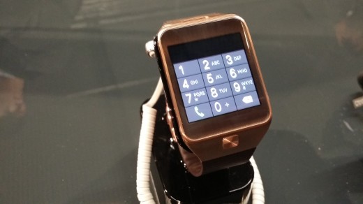 Gear2 2 520x292 Wrists on with the Gear 2, Gear 2 Neo and Gear Fit
