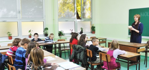 Online learning company Udacity expands its iOS app to support the iPhone classroom